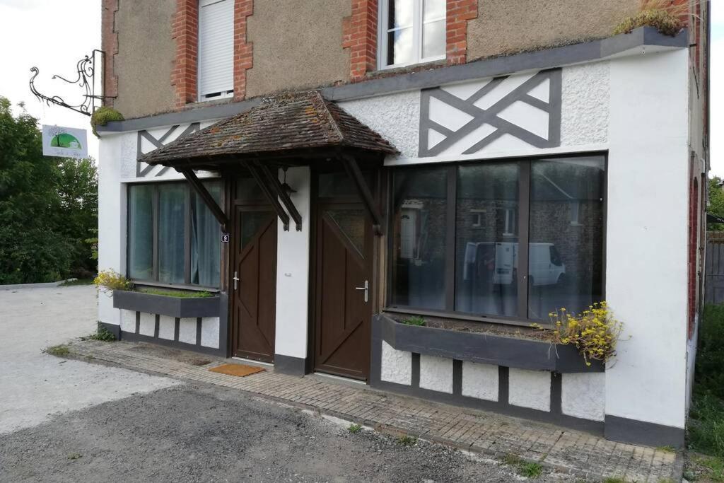 La Maison Reseau Cycle Et Gites Clécy Exterior foto